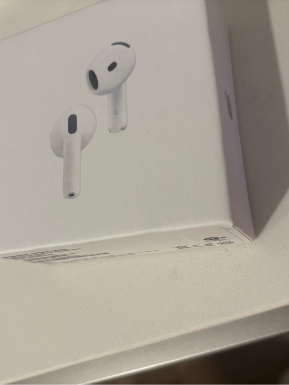Apple AirPods 4th Generation Wireless with noise cancellation - White